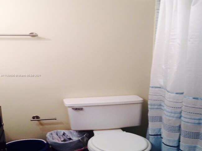 Building Photo - 4121 Stirling Rd