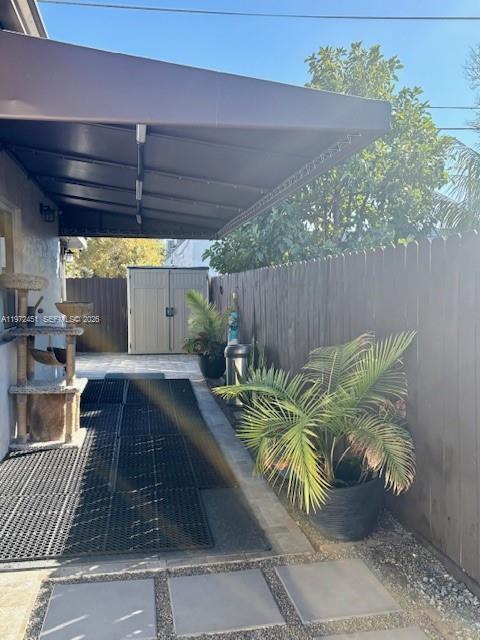 Building Photo - 5732 Fletcher St