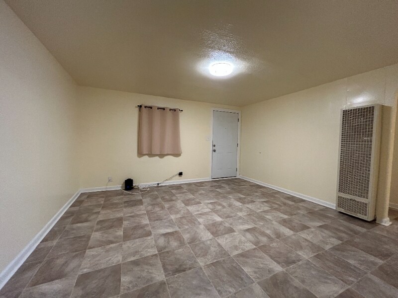 Building Photo - 1024 Maple St