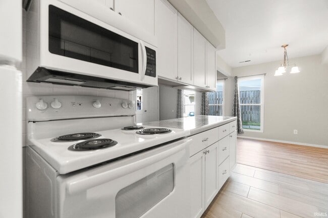 Building Photo - 5124 Woodmark Dr