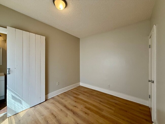 Building Photo - 1445 S Hydraulic Ave