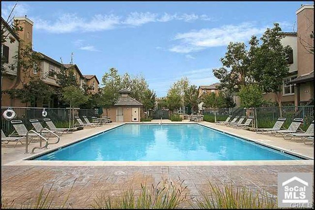 Swimming Pool - 45 Tulare Dr