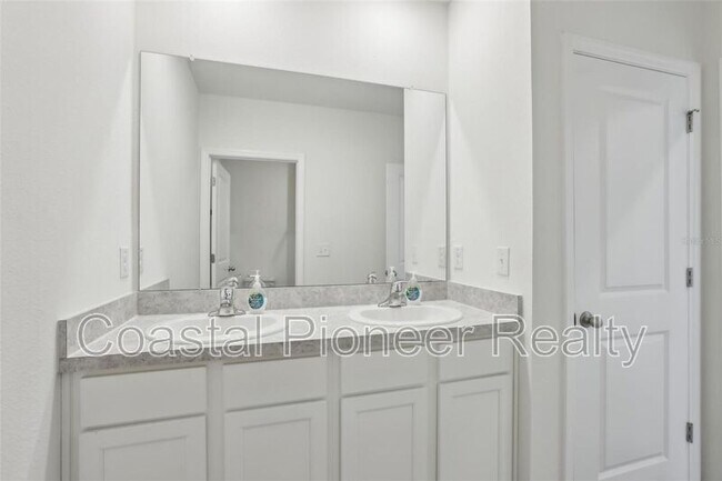 Building Photo - 2604 Knight Island Dr