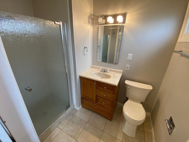 Building Photo - Granite Hills 4 Bedroom Home!