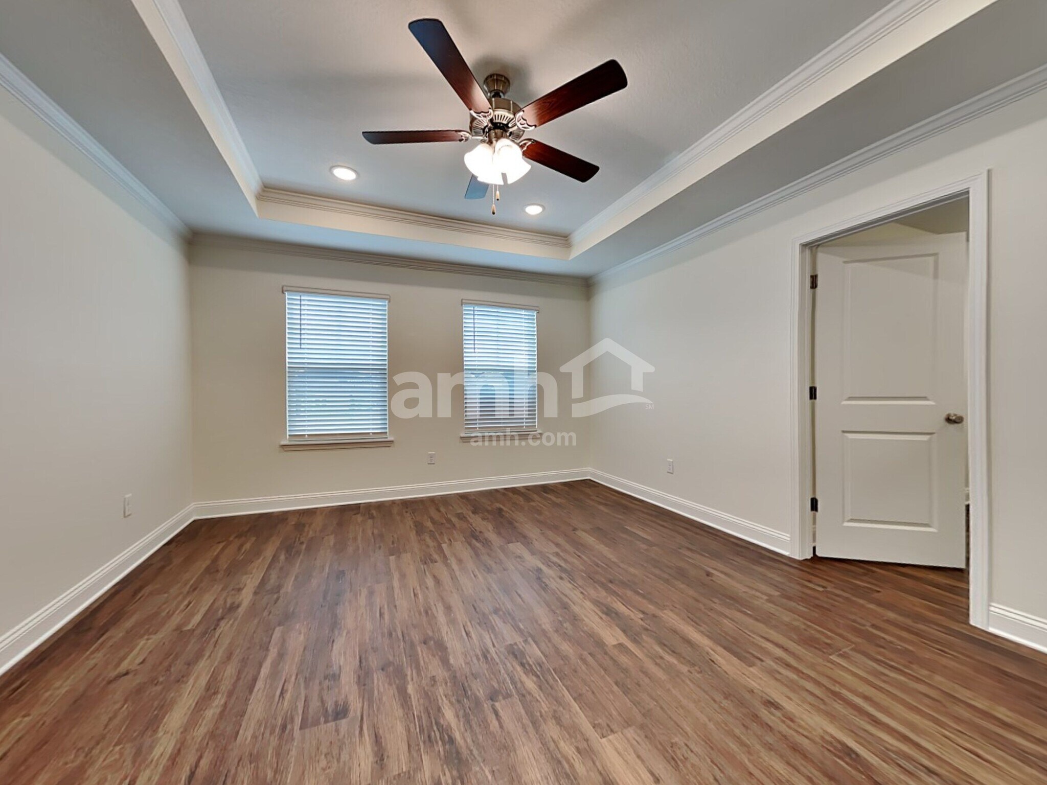 Building Photo - 425 Onate Cir
