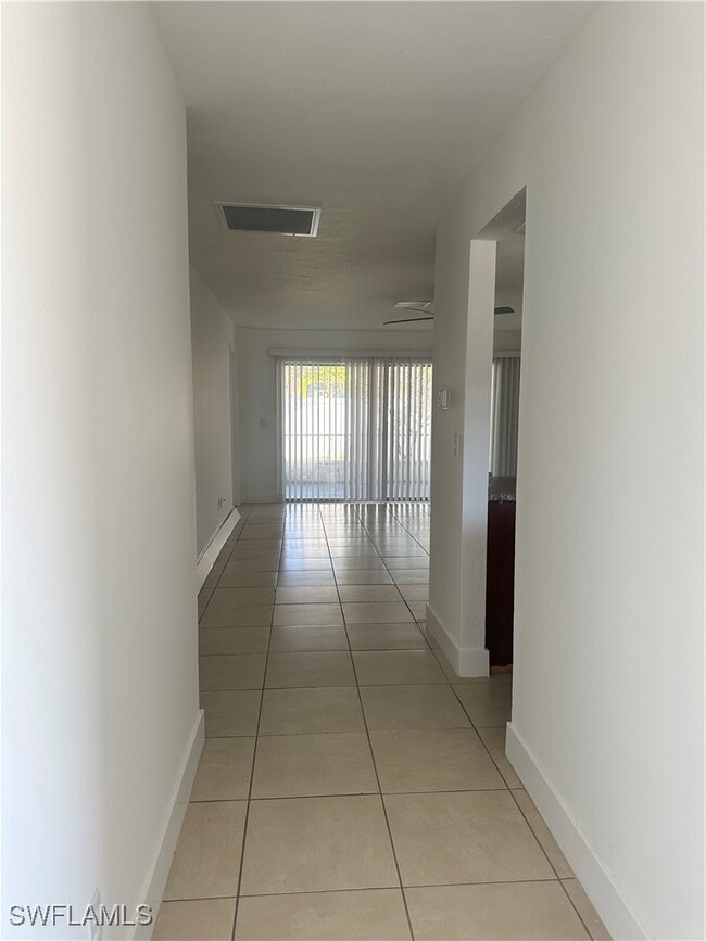 Building Photo - 2105 SE 15th Pl