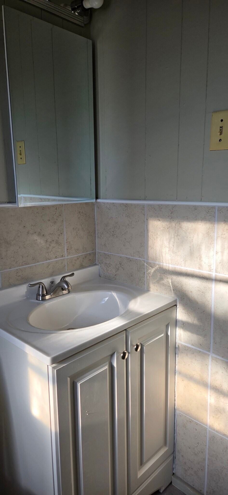 Building Photo - 1610 S 10th St