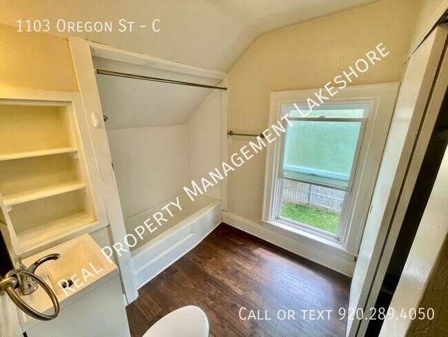 Building Photo - 1103 Oregon St