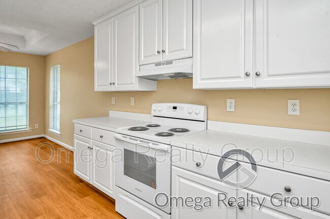 Building Photo - 6525 Foxleigh Ct
