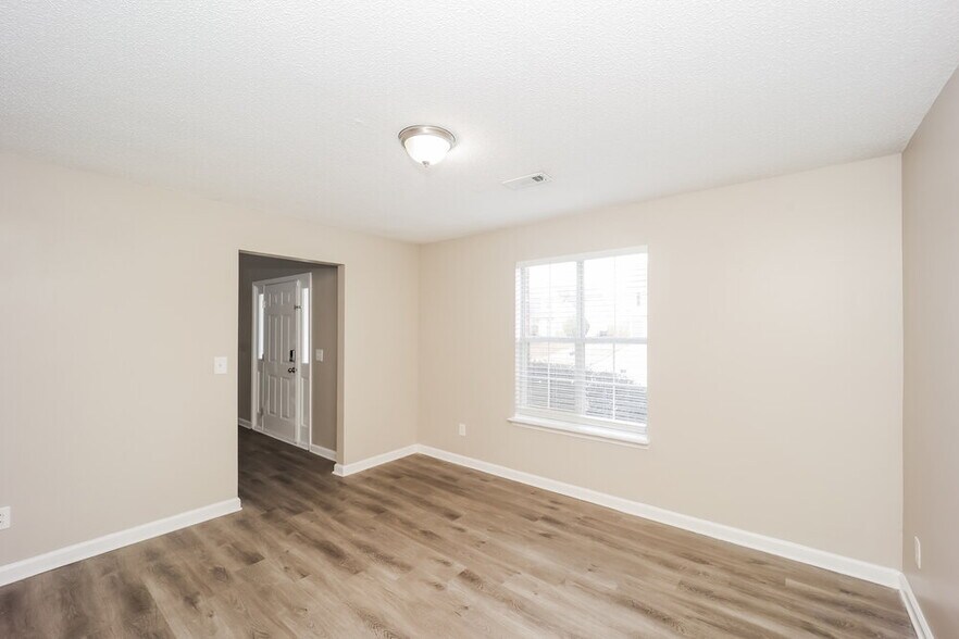 Building Photo - 3661 Colonnade Ct