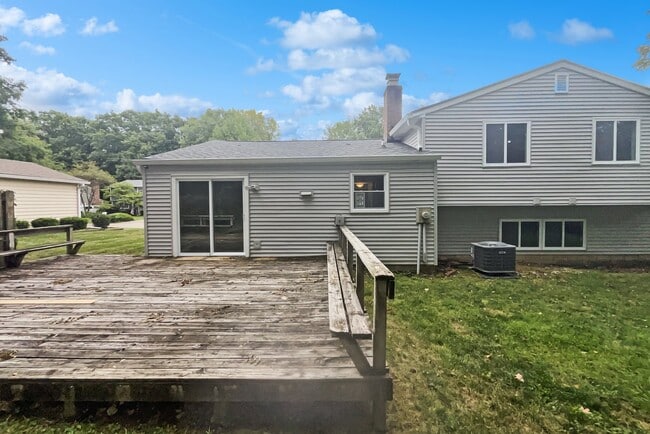Building Photo - 9178 Budd Run Dr