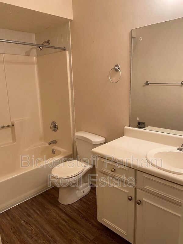 Building Photo - 7405 Cedar Creek Loop