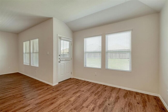 Building Photo - 21608 Windmill Ranch Ave