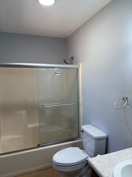 Building Photo - 429 Strickland Ct