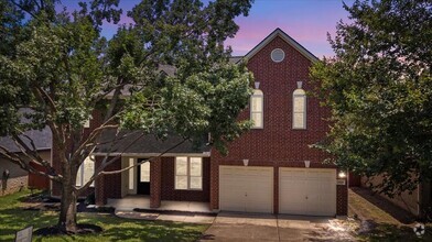 Building Photo - 3609 Bird House Dr