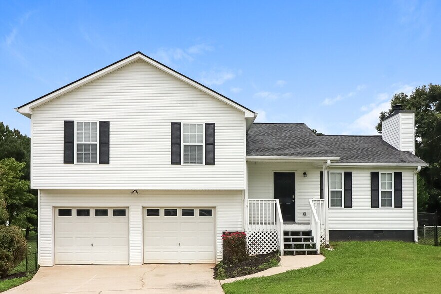 Primary Photo - 417 Remington Ct