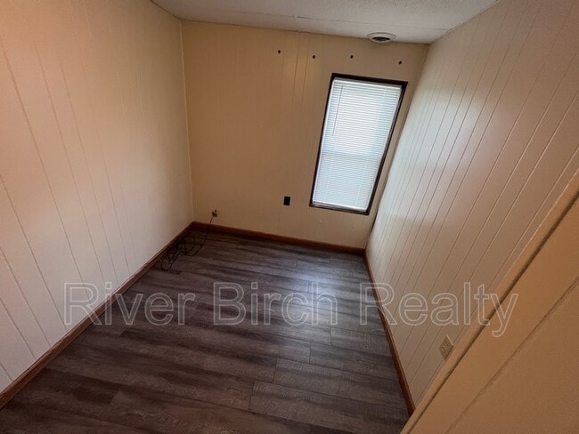 Building Photo - 719 N Eighth Street