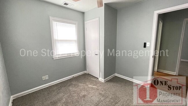 Building Photo - Beautiful 3 Bedroom 1 Bathroom Home in Gra...