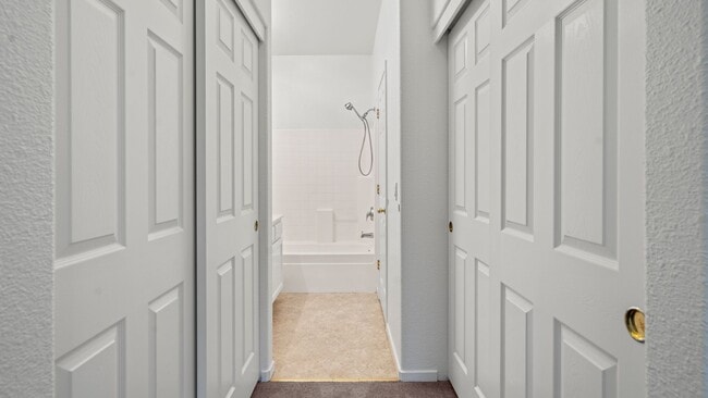 Building Photo - Charming 3-Bedroom 2bathroom in Santa Rosa!