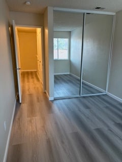 Building Photo - 5075 Valley Crest Dr