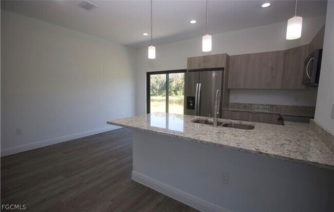 Building Photo - 8004 Spice Ct