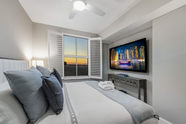 Building Photo - 255 Evernia St