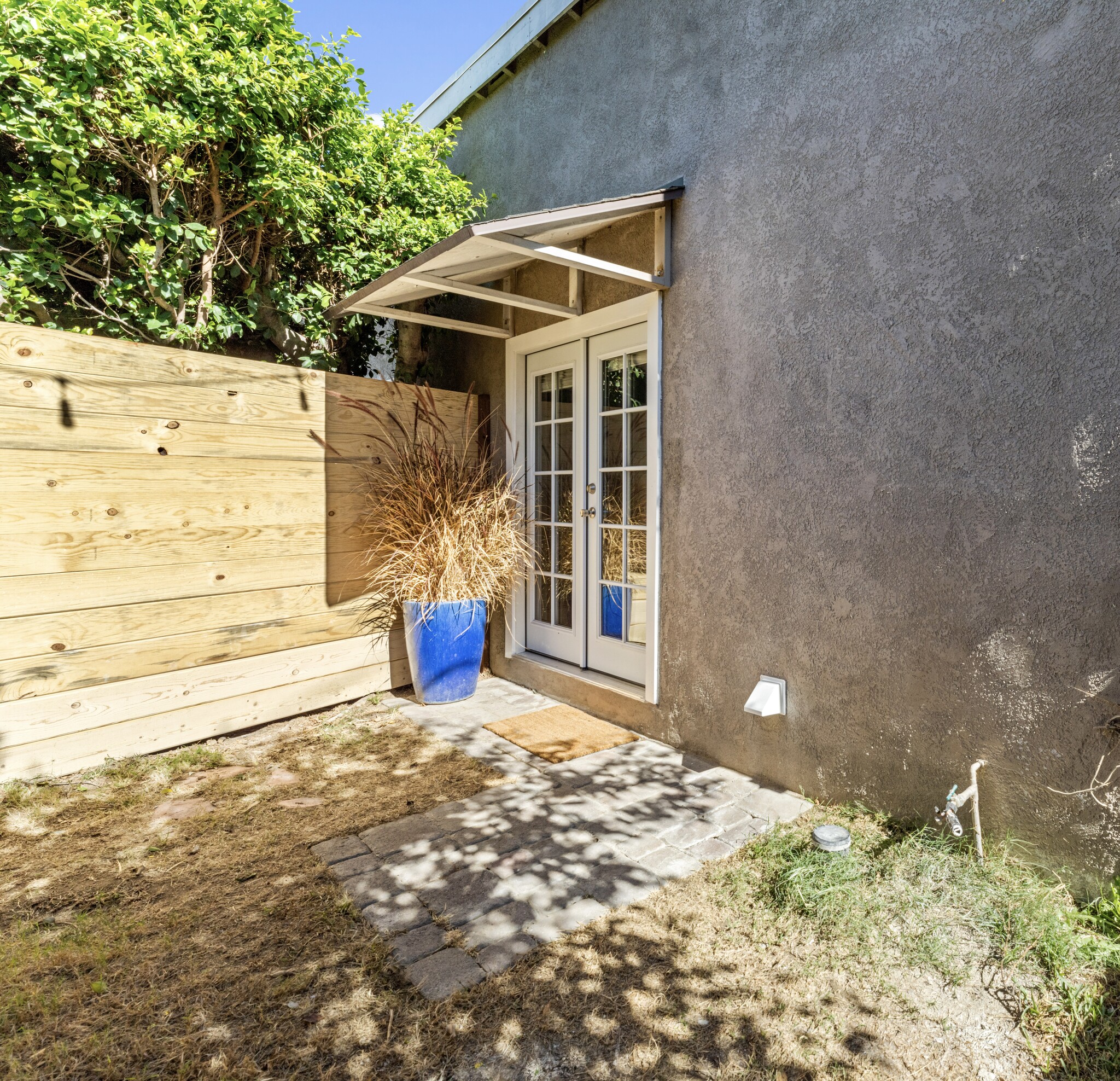 Entrance - 1344 N Lincoln St