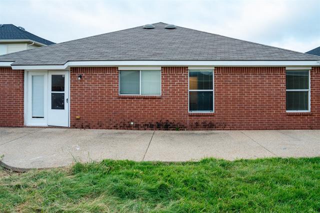 Building Photo - 2129 Bliss Rd