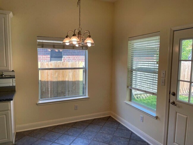 Building Photo - 5306 Chasewood Dr