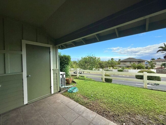Building Photo - 3 Bedrooms / 2.5 Bathrooms Townhome at Ili...