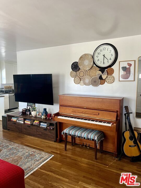 Building Photo - 8404 Newlin Ave