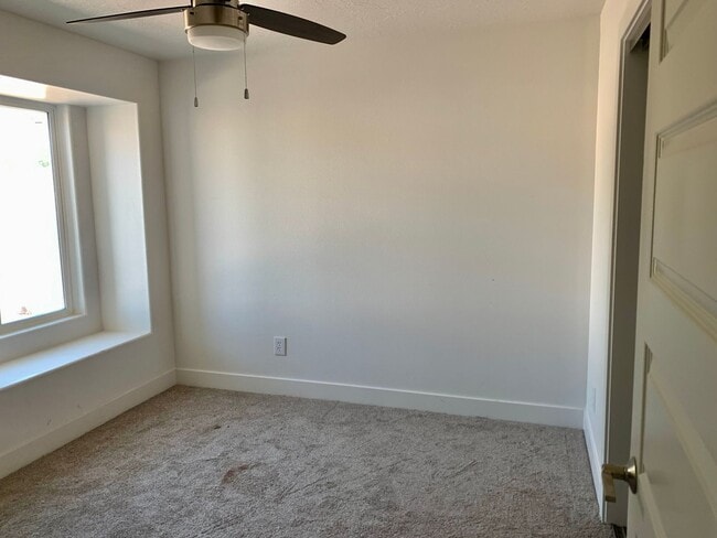 Building Photo - Four Bedroom Remodeled Home in Red Cliffs