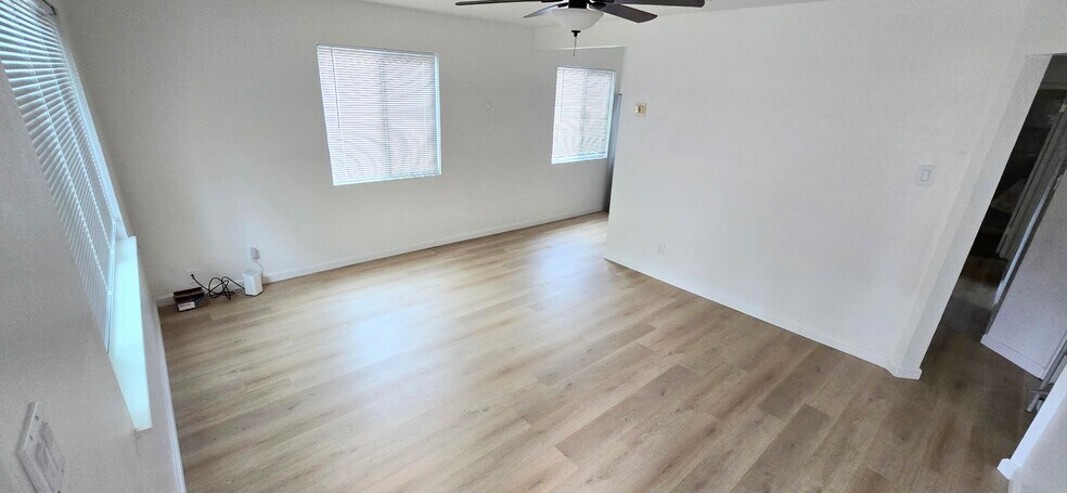 Building Photo - 4517 53rd St