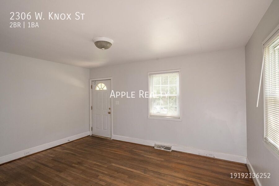 Building Photo - 2306 W Knox St