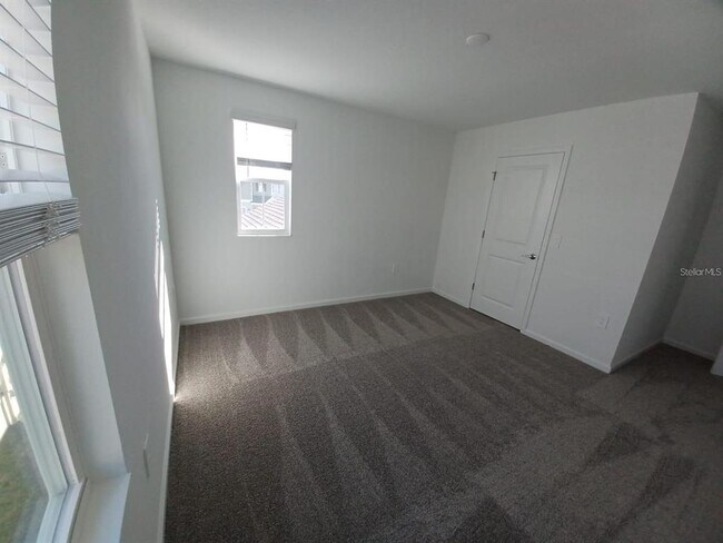 Building Photo - 926 Jackson Ave