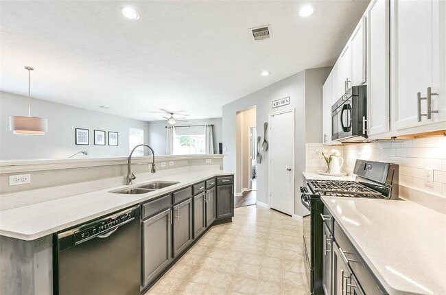 Building Photo - 3303 Barnes Ln