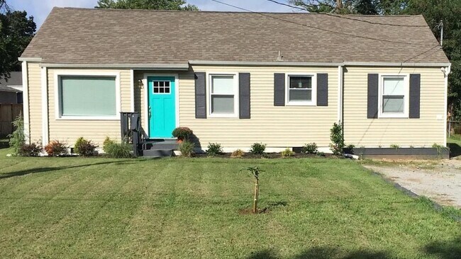 Building Photo - 1985 Carloss Dr