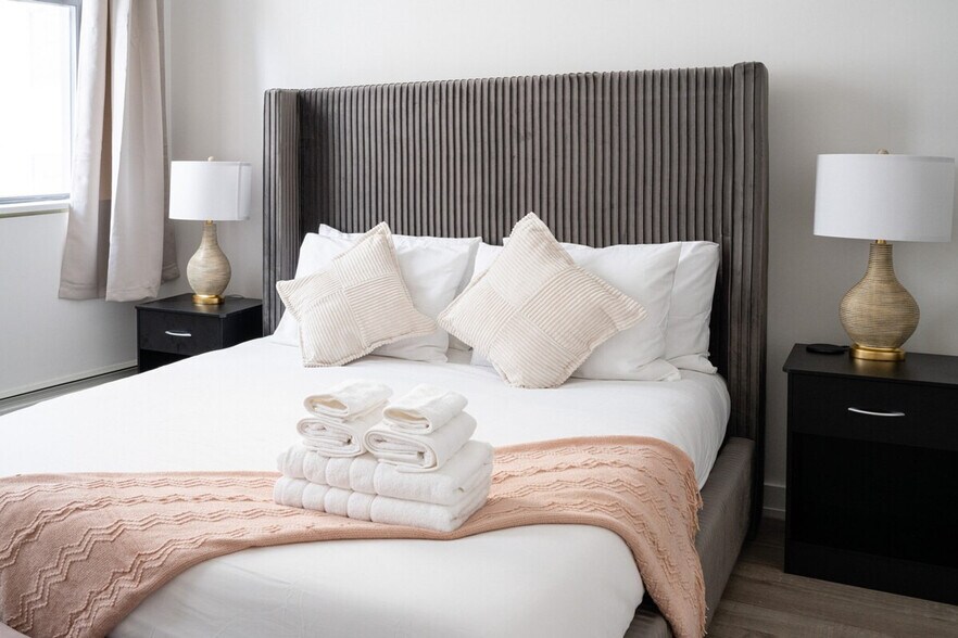 Building Photo - 134-136-136 Fulton St