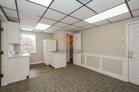Building Photo - 1BR All utilities included!