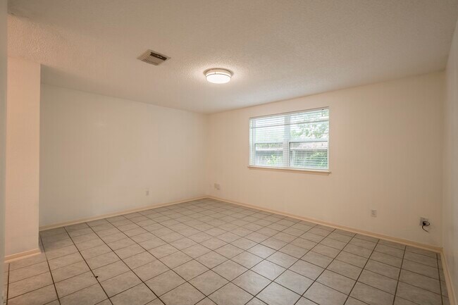 Building Photo - 13402 T C Jester Blvd