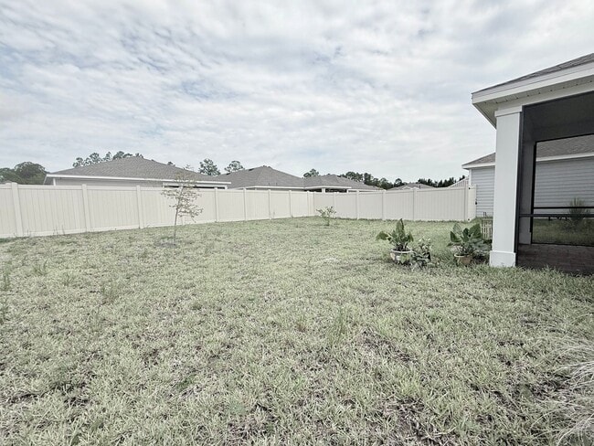 Building Photo - Like New Home In Highland Chase