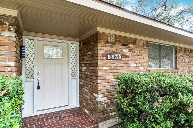 Building Photo - 5338 Rutherglenn Dr