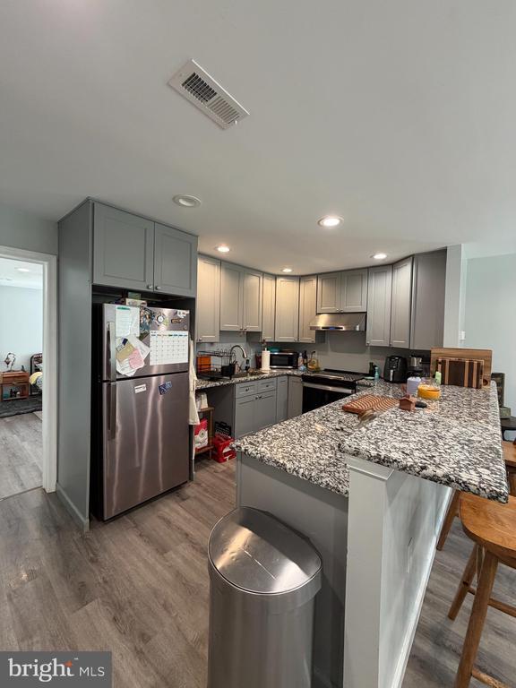 Building Photo - 3220 Delsea Dr