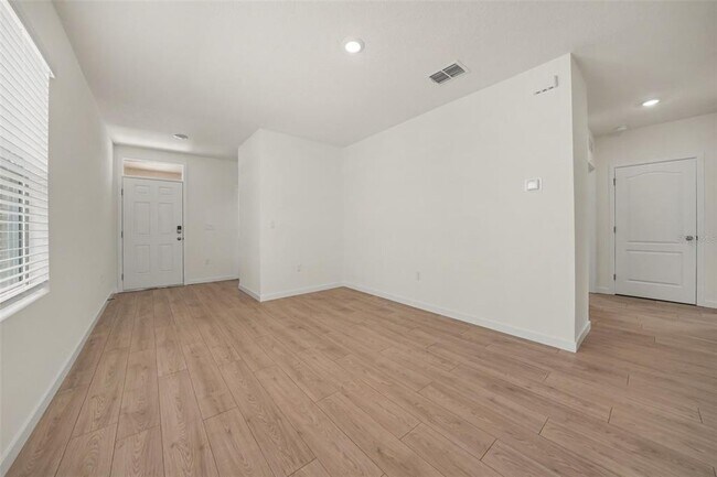 Building Photo - 3408 Spineywood Dr