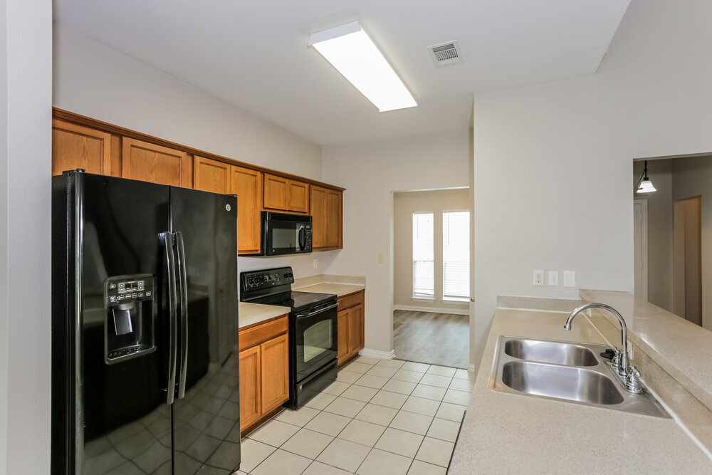 Building Photo - 2407 Creekwood