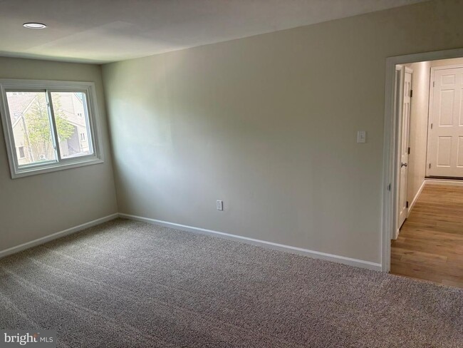 Building Photo - 122 Harvest Ln