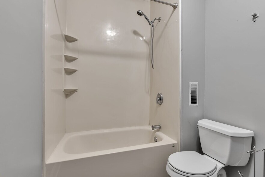 Building Photo - 36 Callodine Ave