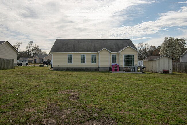 Building Photo - 202 Quarry Trail