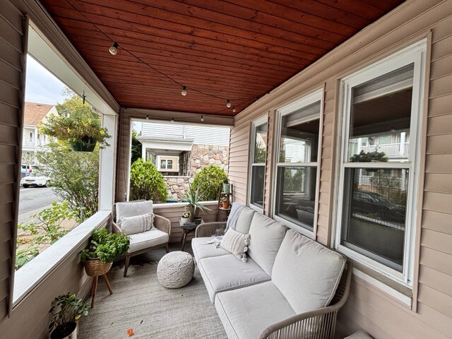 Building Photo - 24 Teele Ave