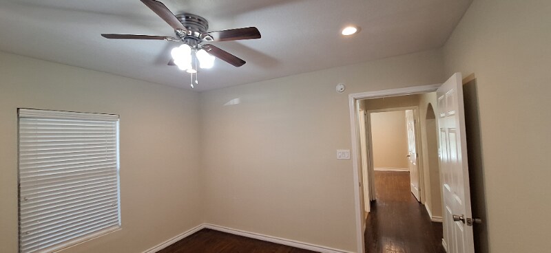 Building Photo - 7832 Elvera St